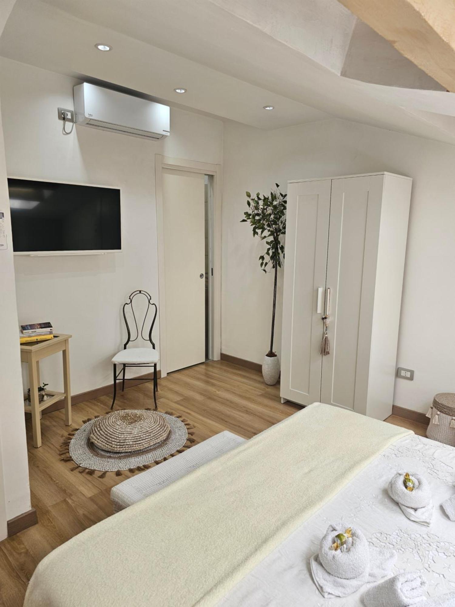 La Mansarda Suite Benevento Ngoại thất bức ảnh